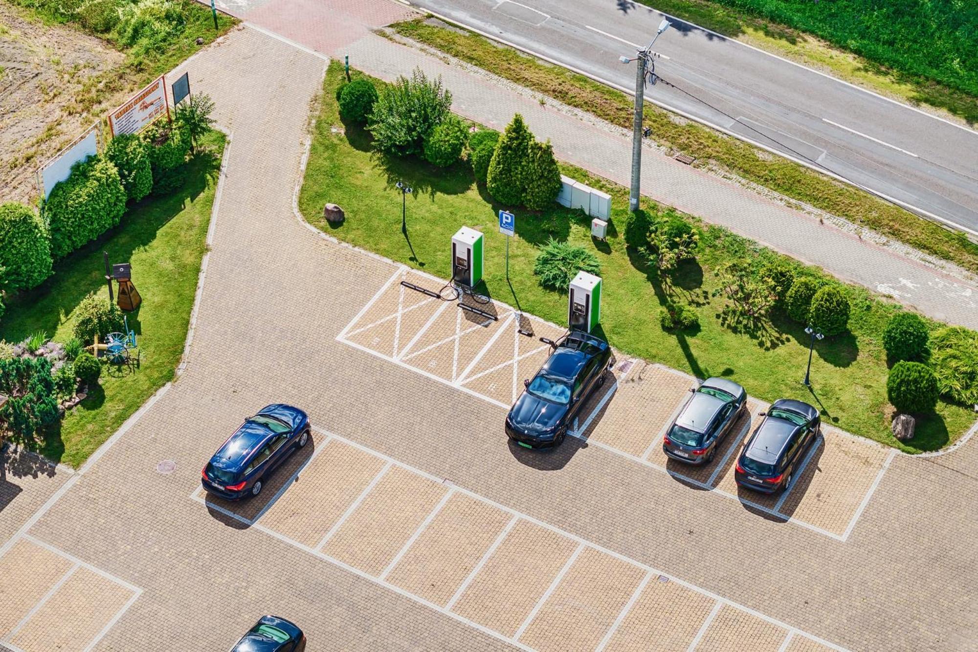 Gosciniec Zacisze I Blisko A2 Dabie-Uniejow I Restauracja Panzió Kültér fotó
